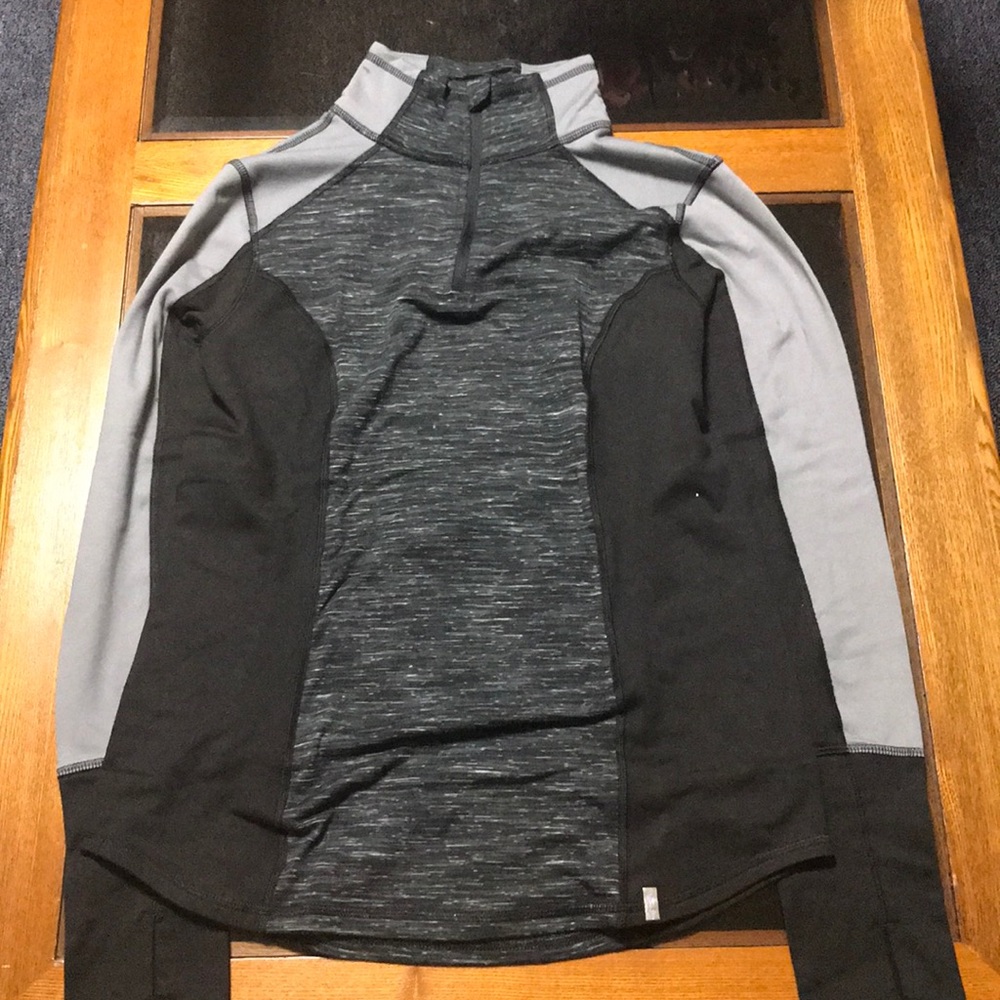 Sporty long sleeves